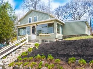 11 Chestnut Rd, Reading, MA 01867