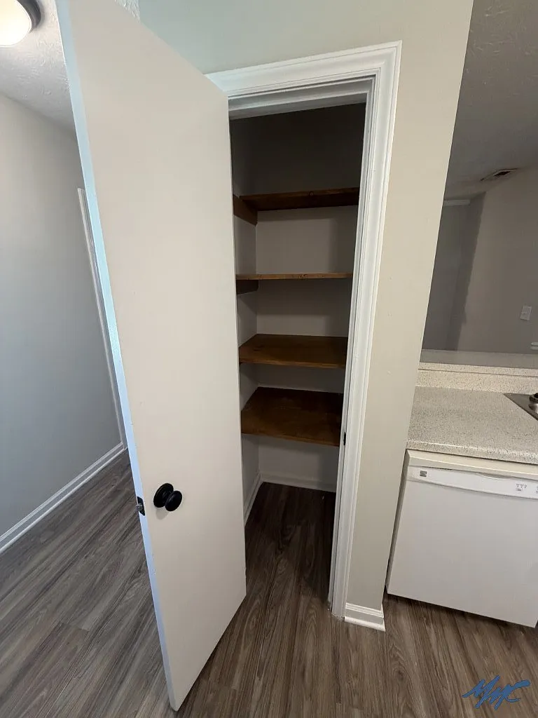 1 bed, 1.0 bath, 727 sqft, $1,125 — Photo 4