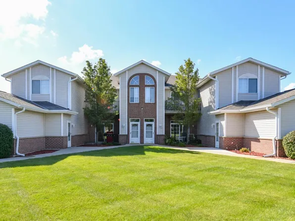 1301 College AVENUE #7F, South Milwaukee, WI 53172