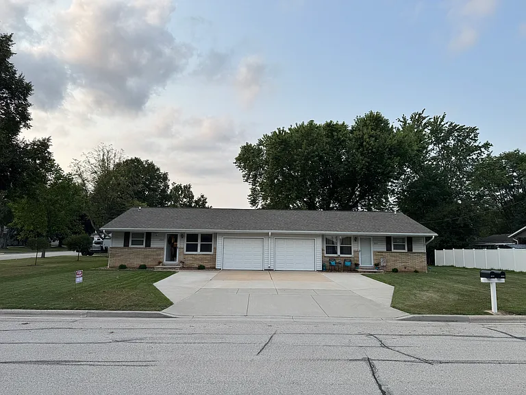 2955 Jauquet Dr — Photo 1
