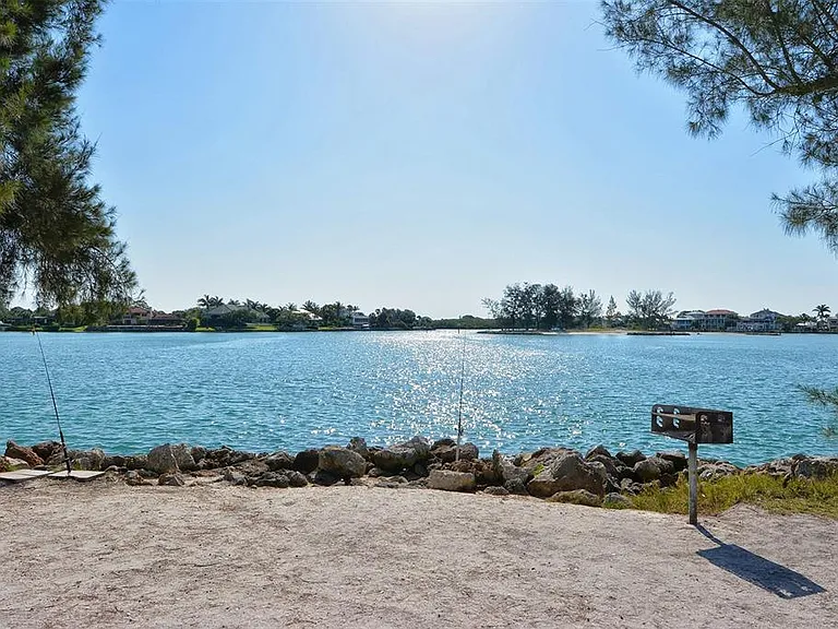 491 Daylily Blvd — Photo 79