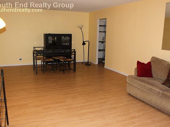 4th image of 99 Pond Ave #307R