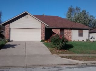 2037 S Colgate Ave, Springfield, MO 65807