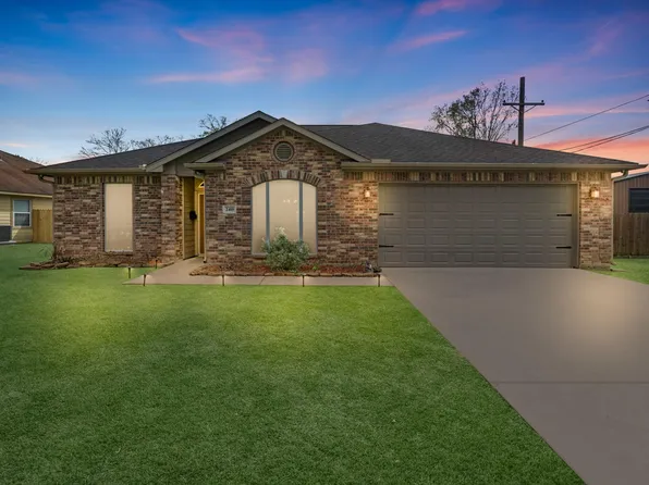 2418 Hollywood Ave, Liberty, TX 77575