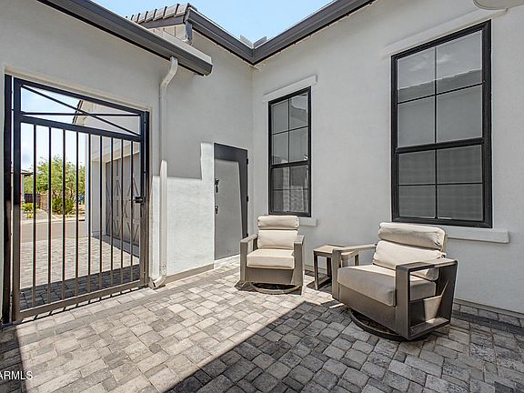 4th image of 5823 E SANFORD Street