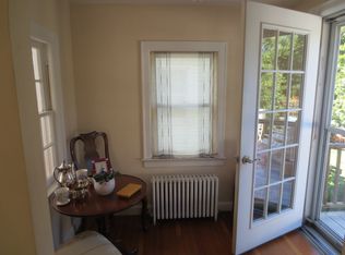 10 Hartford Ave, Greenwich, CT 06830