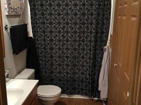 5th image of 102 Noah Ln