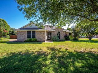 385 Woodard Ln, Bruceville Eddy, TX 76630