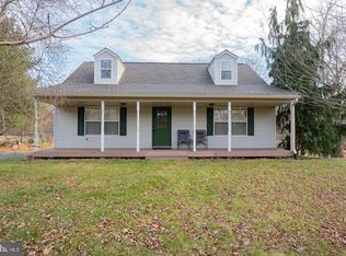 2995 Seisholtzville Rd, Macungie, PA 18062