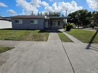 796 W 69th Pl, Hialeah, FL 33014