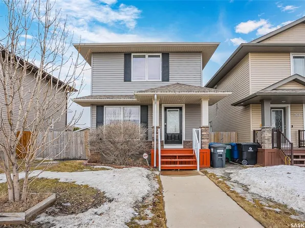 370 Cornish ROAD, Saskatoon, SK S7T 0L6