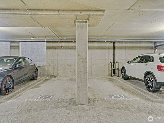 5th image of 10045 NE 1st Street #423