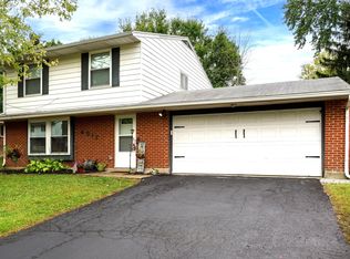 4912 Arrowview Dr, Dayton, OH 45424