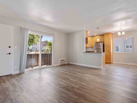 4th image of 133 N Temple Dr #78