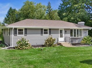 W140 Belleview AVENUE, Oconomowoc, WI 53066