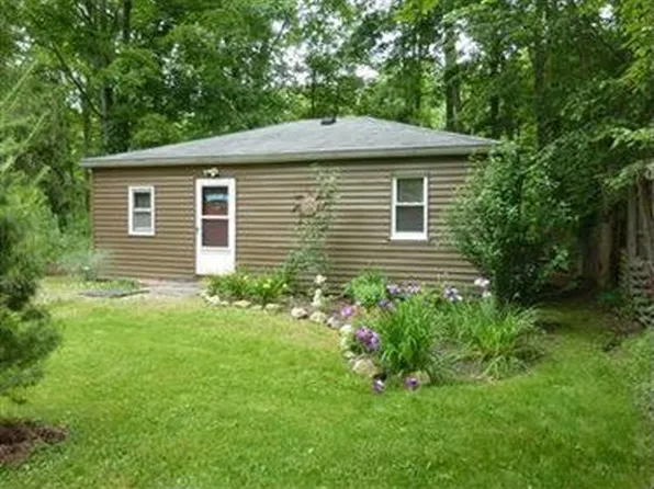 4263 Boy Mar Dr, Rock Creek, OH 44084