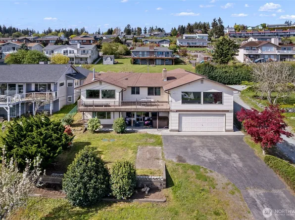 1462 SE Camano Drive, Camano Island, WA 98282