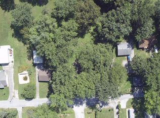 132 James Rd, Griffith, IN 46319