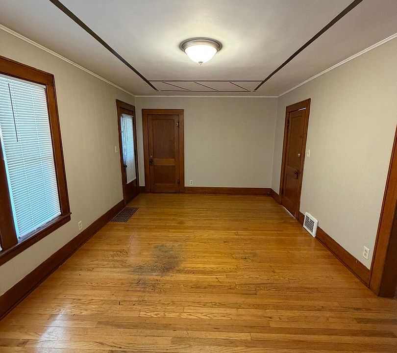 1st image of 1722 Coleman Ave