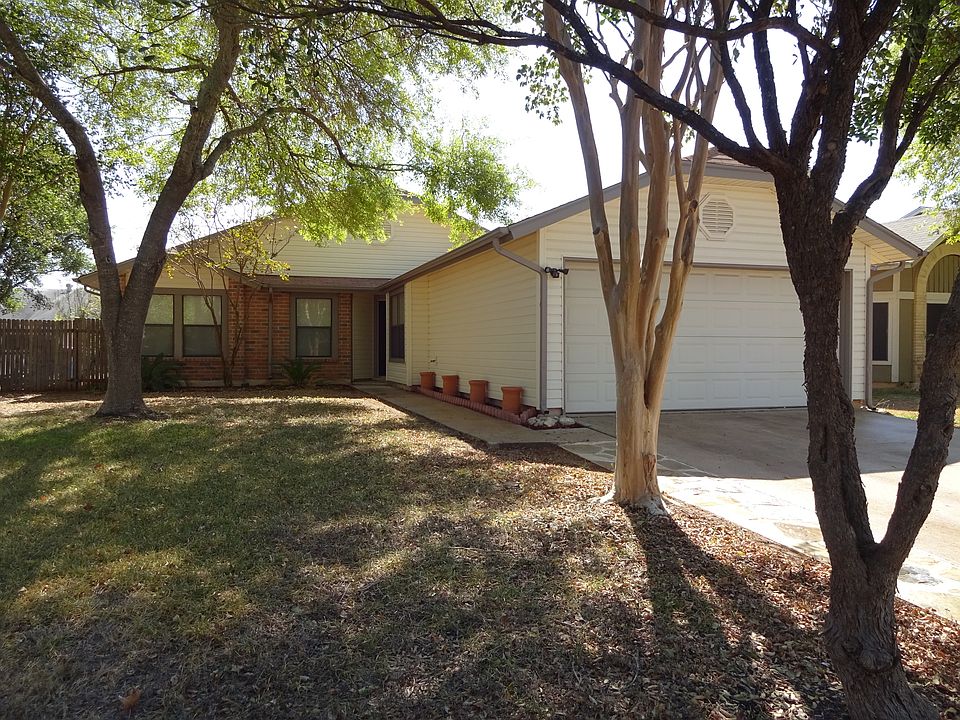 1st image of 9426 Valley Way Dr