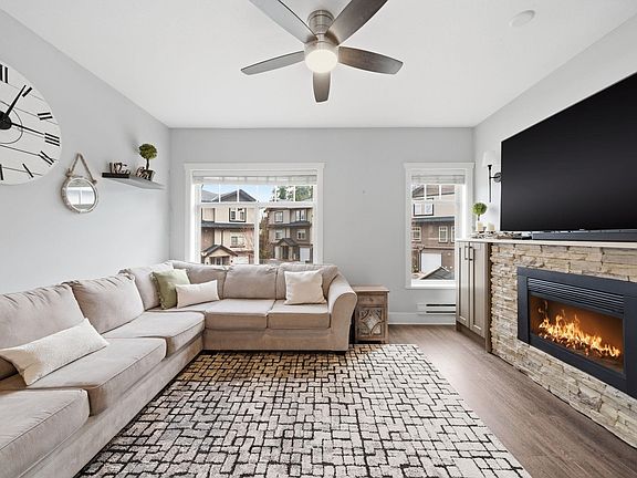 4th image of 2950 Lefeuvre Rd #29