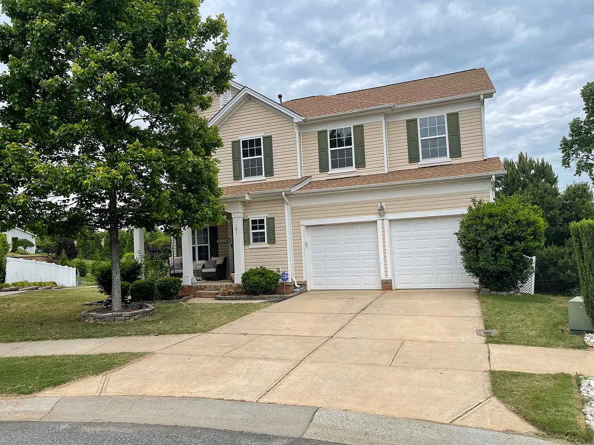 Building Photo - 101 Silverspring Pl
