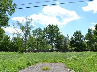 4913 Seven Mile Rd, Racine, WI 53402