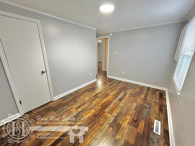 201 E Gilbreath St #A — Photo 13