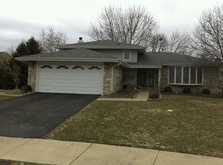 7004 Camden Ct, Downers Grove, IL 60516