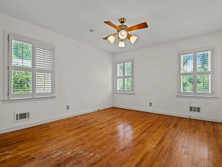 726 Wisteria Dr — Photo 26