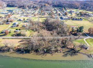 Powell Riverfront Rd, Saint Marys, WV 26170