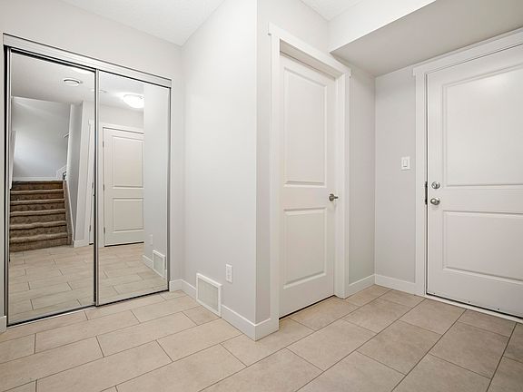 4th image of 50 McLaughlin Dr #90