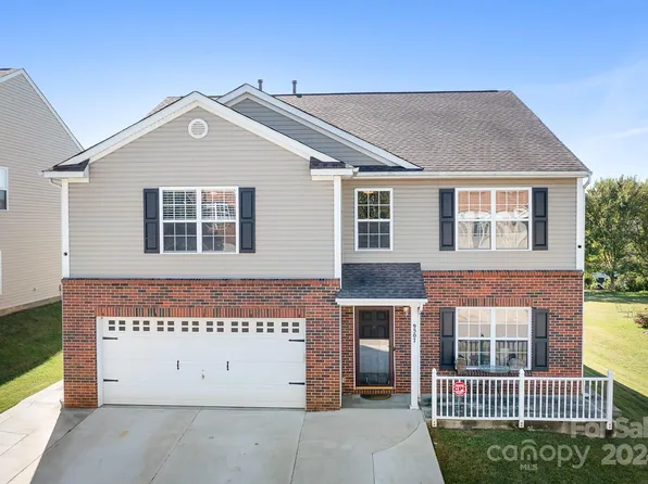 9507 Bayview Pkwy, Charlotte, NC 28216
