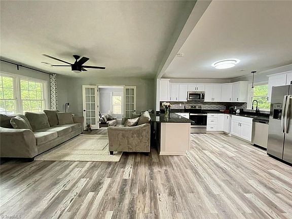 4th image of 5610 Virgilwood Dr