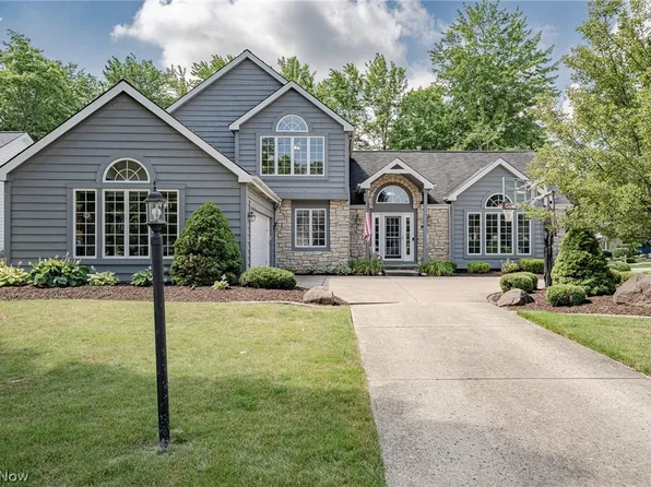 13977 Trenton Oval, Strongsville, OH 44136