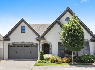 125 Village Green Ave, Woodstock, GA 30189