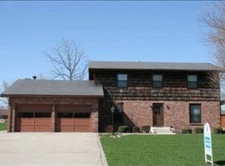 458 Mountain Ash Dr, Arlington, OH