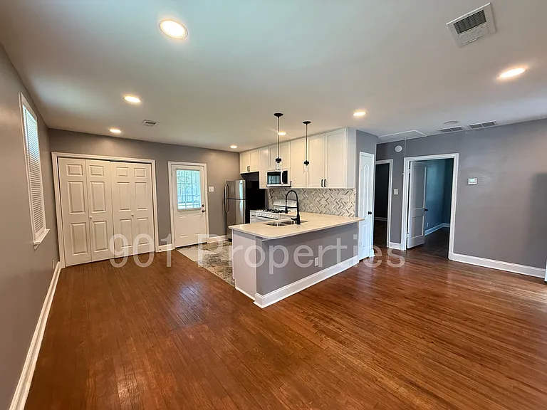 1096 McEvers Rd — Photo 4
