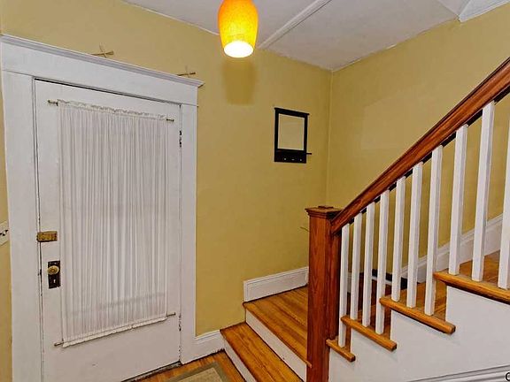 3rd image of 54 N Lake Ave