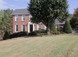 319 Clearview Dr, Springfield, TN 37172