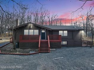 2161 Bushkill Cir, Bushkill, PA 18324