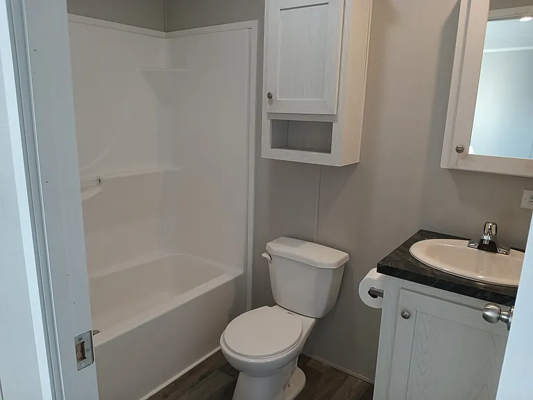 Linden Place — Photo 24