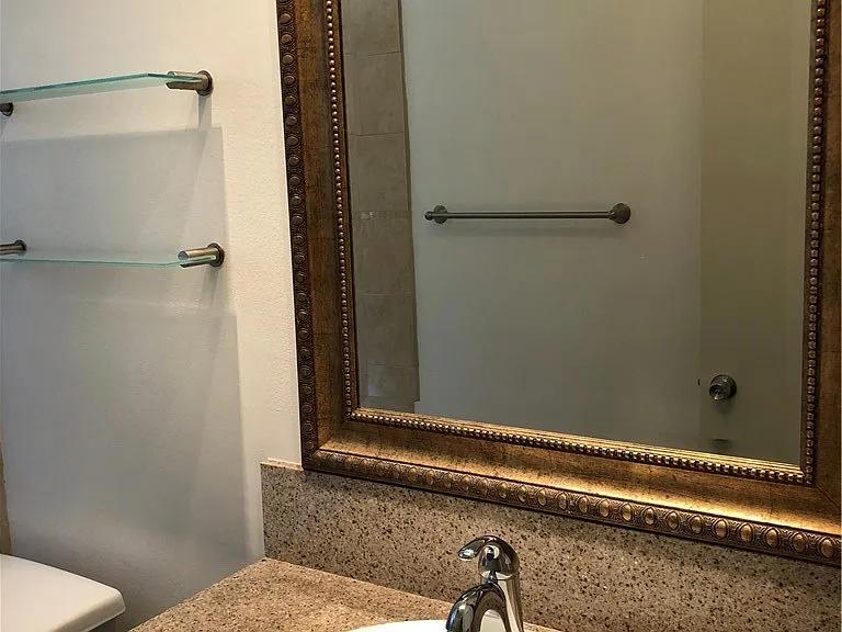 611 E Maple St #3 — Photo 10