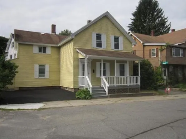 231 Beacon St, Clinton, MA 01510