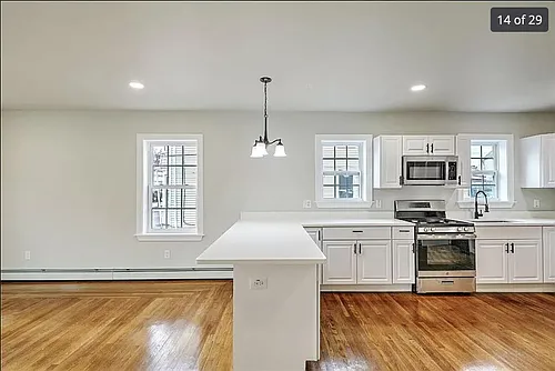 589 Public St #1 Photo 1