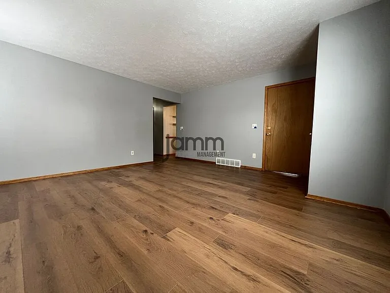 3027 Brookdale Ave #3027 BROOKDALE AVE — Photo 7