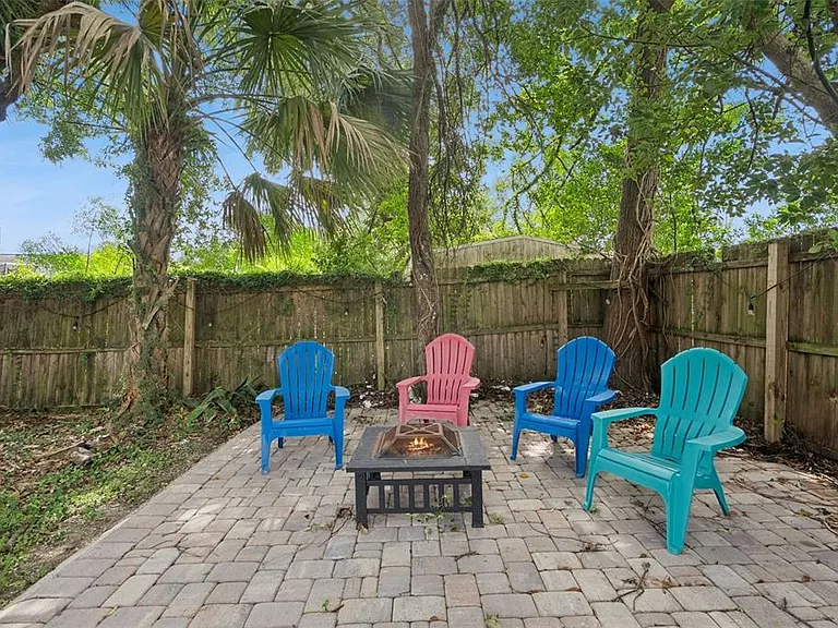 2725 Mayer St — Photo 28