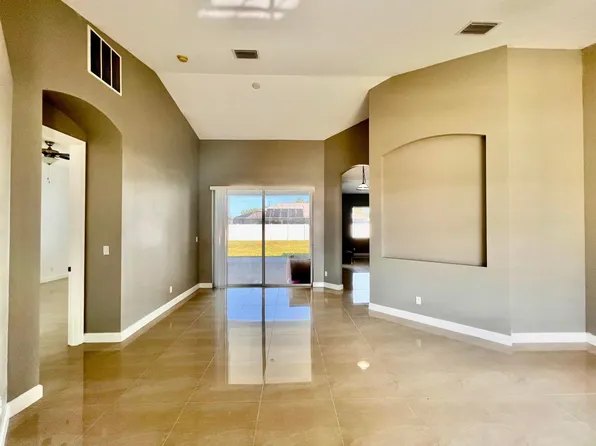 2189 SE Genoa Street, Port St Lucie, FL 34952