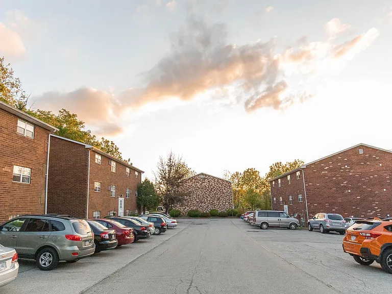 Meadow View Apartments — Photo 6