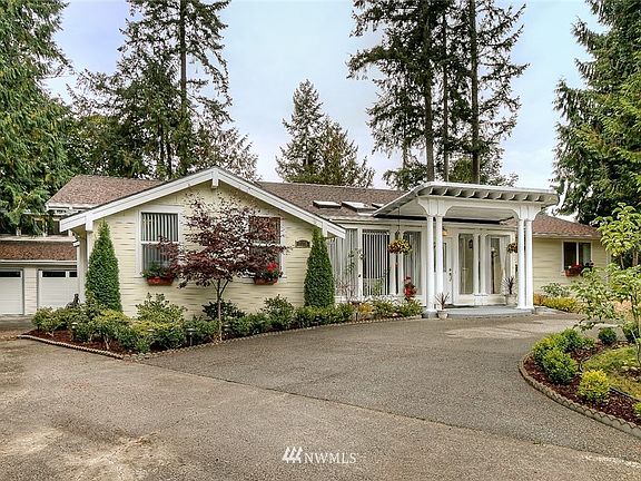 2nd image of 1915 216th Ave SE